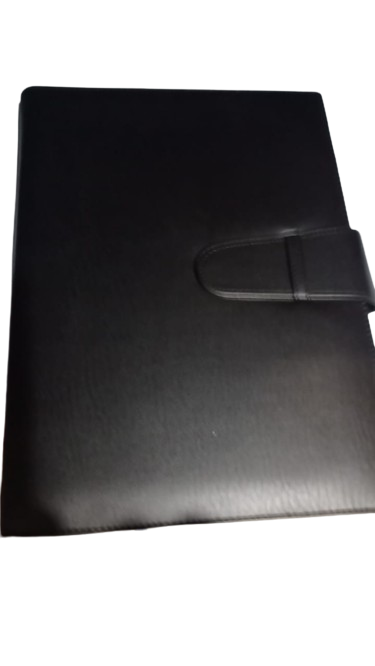 Agenda Semainier A4 - Couverture en similicuir avec pochette incluse - Papier ivoire 90 g/m²